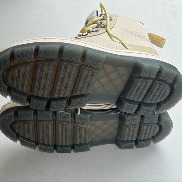 Dr. Martens COMBS WOMEN POLY & LEATHER CASUAL BOOTS SZ 9 - Picture 4 of 7